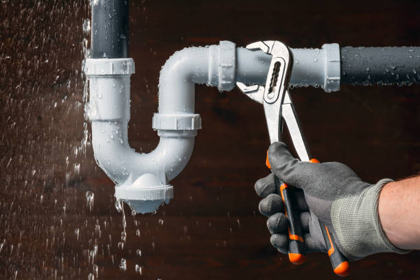 Professional Leak Detection technician working in Pennville, PA